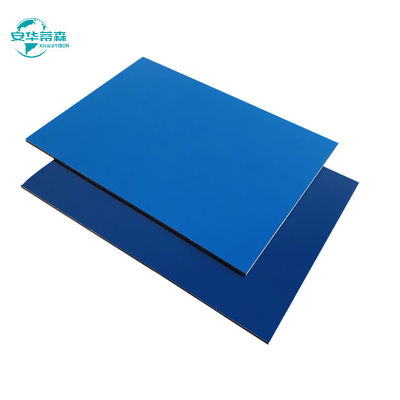 Nano-couche Panneau ACP ignifuge Panneau composite en aluminium Couleur solide 1220mm 1250mm