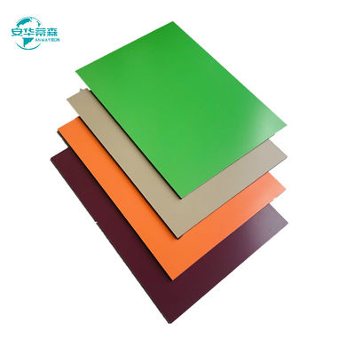 Panneau composite de couleur solide 3 mm Résistance aux intempéries Panneau sandwich Acp 1220 mm 1250 mm